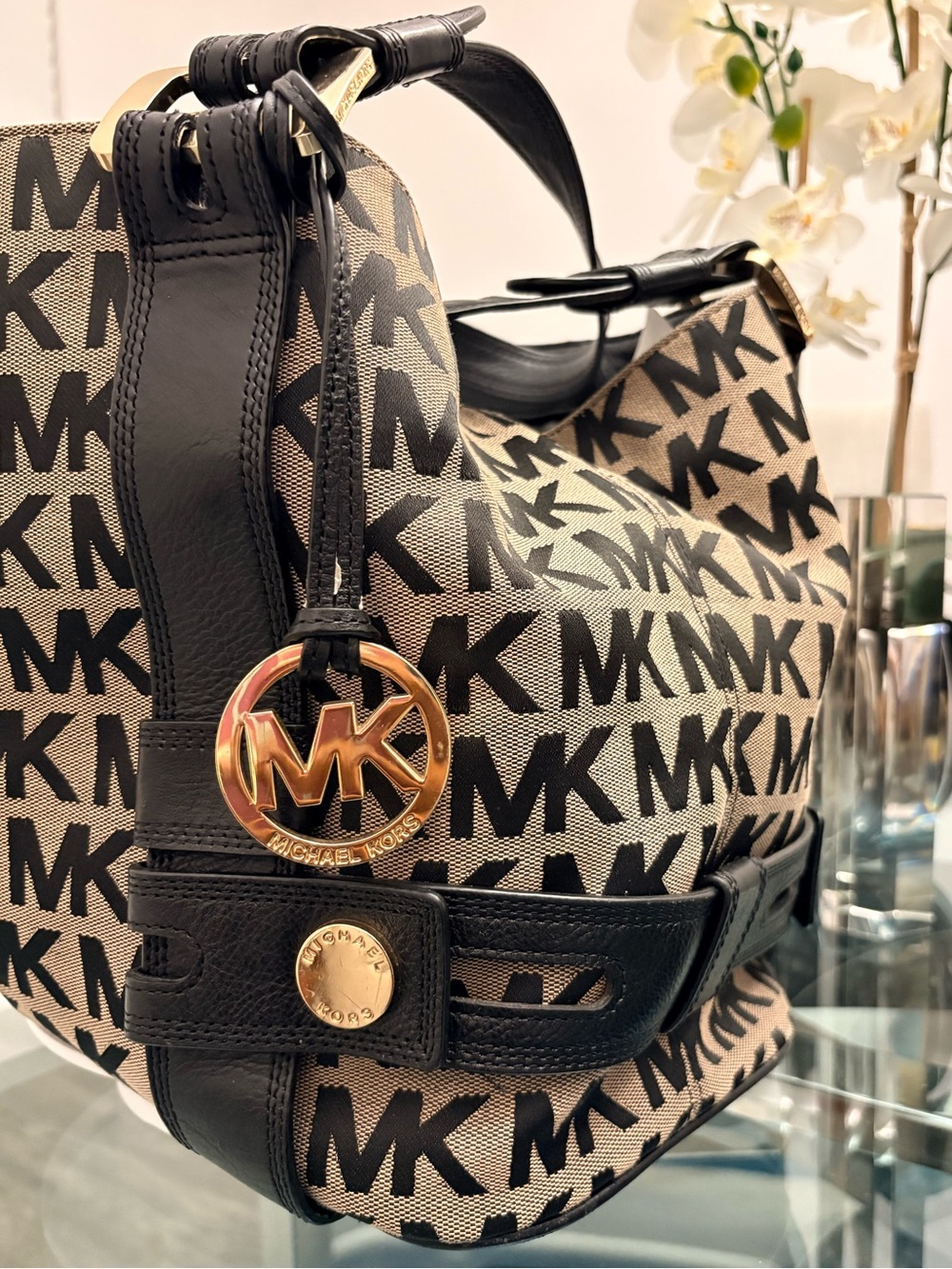Michael Kors Black & Brown MK Logo Shoulder Bag & Matching Wallet - Picture 3 of 17